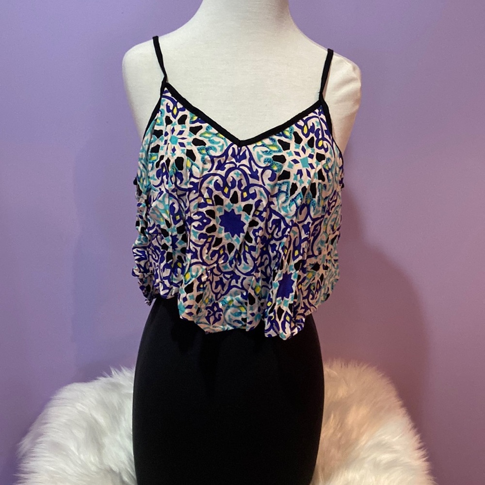 **NWT**Angie crop top